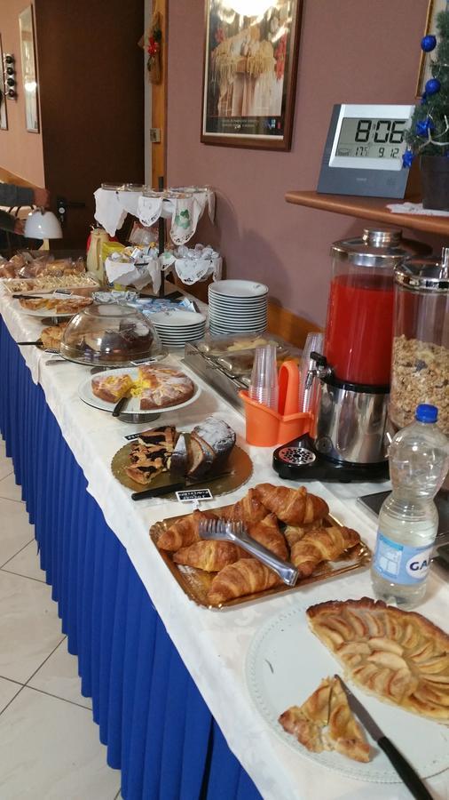 Hotel Firenze 끼안챠노테르메 외부 사진