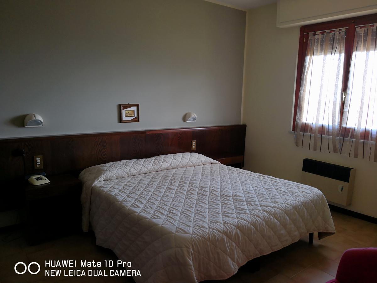 Hotel Firenze 끼안챠노테르메 외부 사진