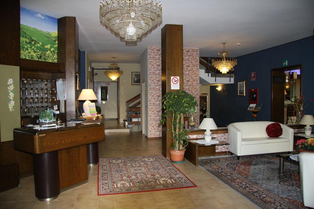 Hotel Firenze 끼안챠노테르메 외부 사진